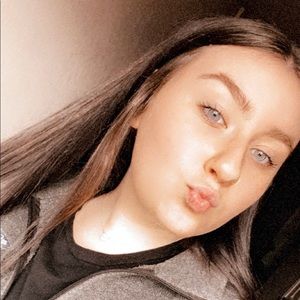 Meet your Posher, Raylynn